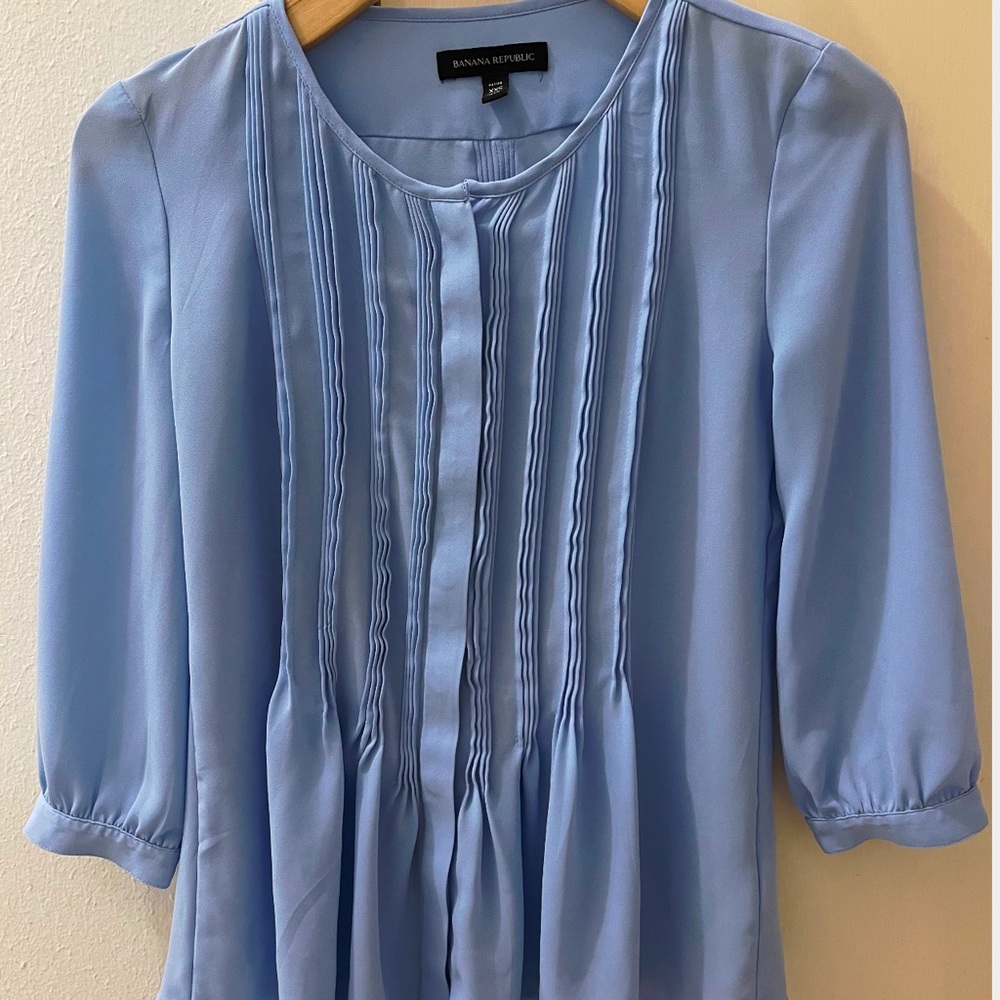 Beautiful quarter sleeve blouse